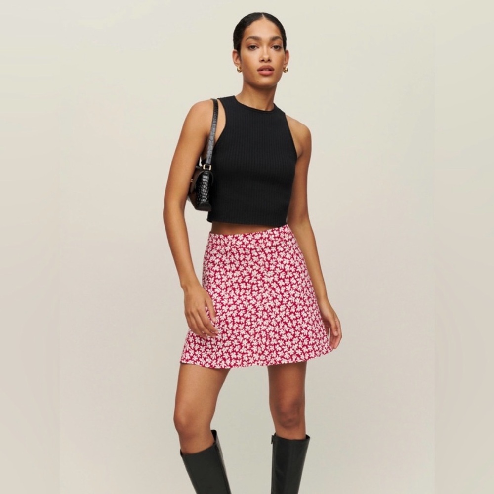Reformation Flounce skirt in Grenadine red white ditsy floral size 6 Small S